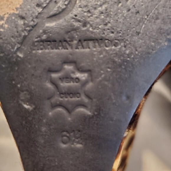 Brian Atwood Calf Hair Bejo Wedge Leopard Print Heels Size 6.5 - Picture 10 of 10